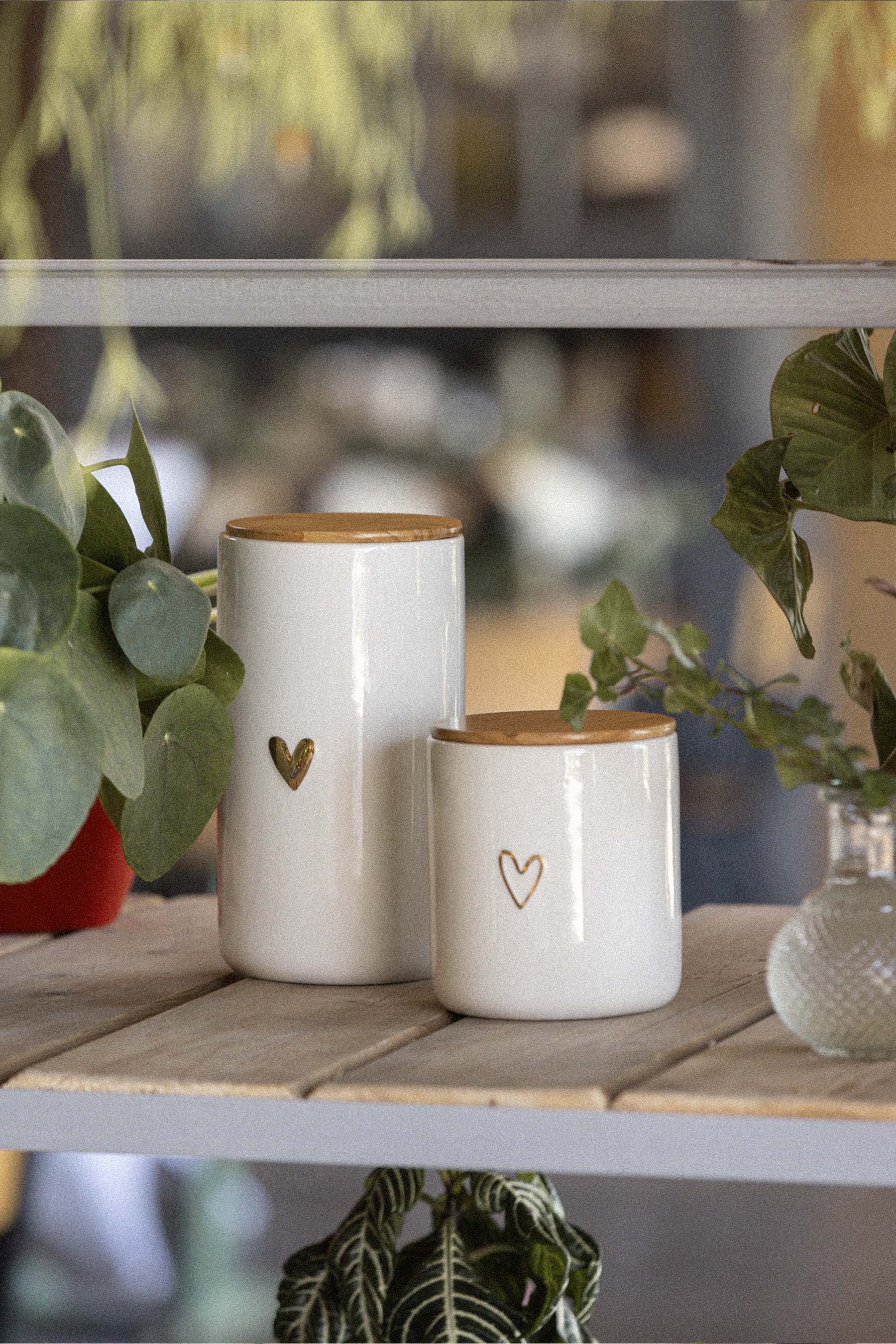 voorraadpot met deksel keramiek M lijn hartje wit/goud