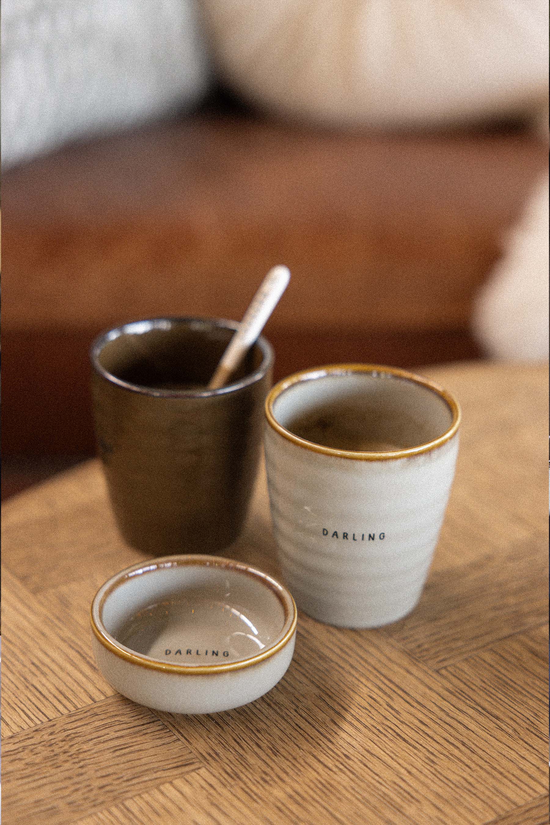 koffiemok enjoy bruin