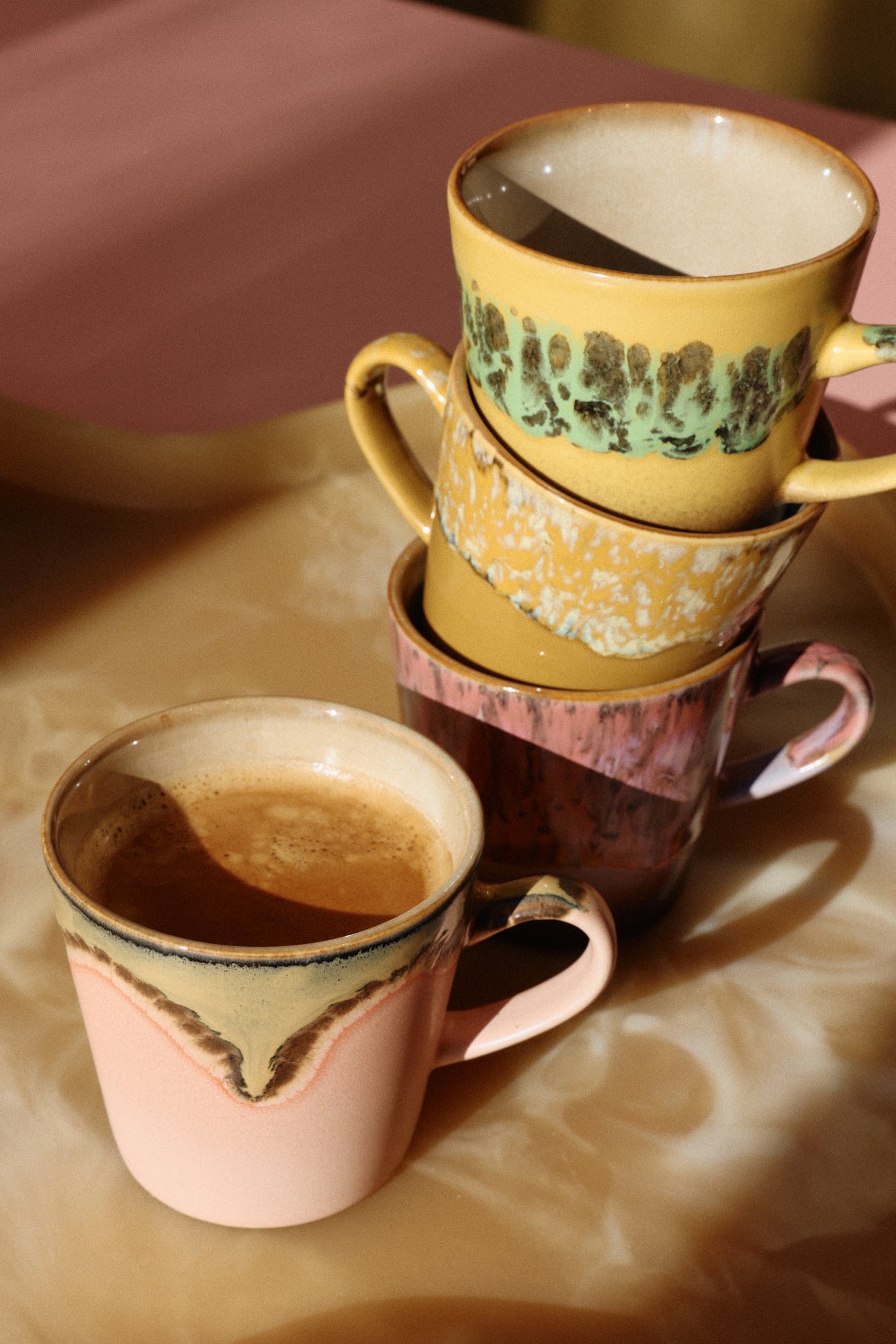 70s ceramics: americano mugs radiant