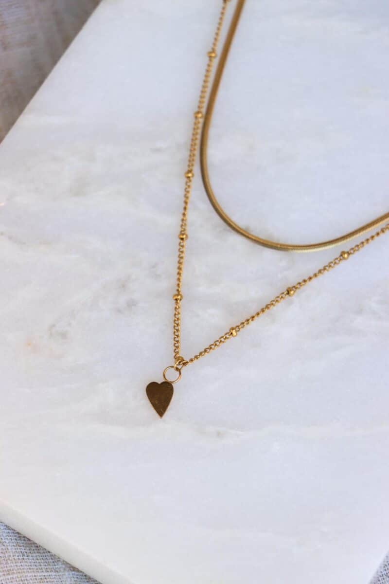 Heart necklace gold