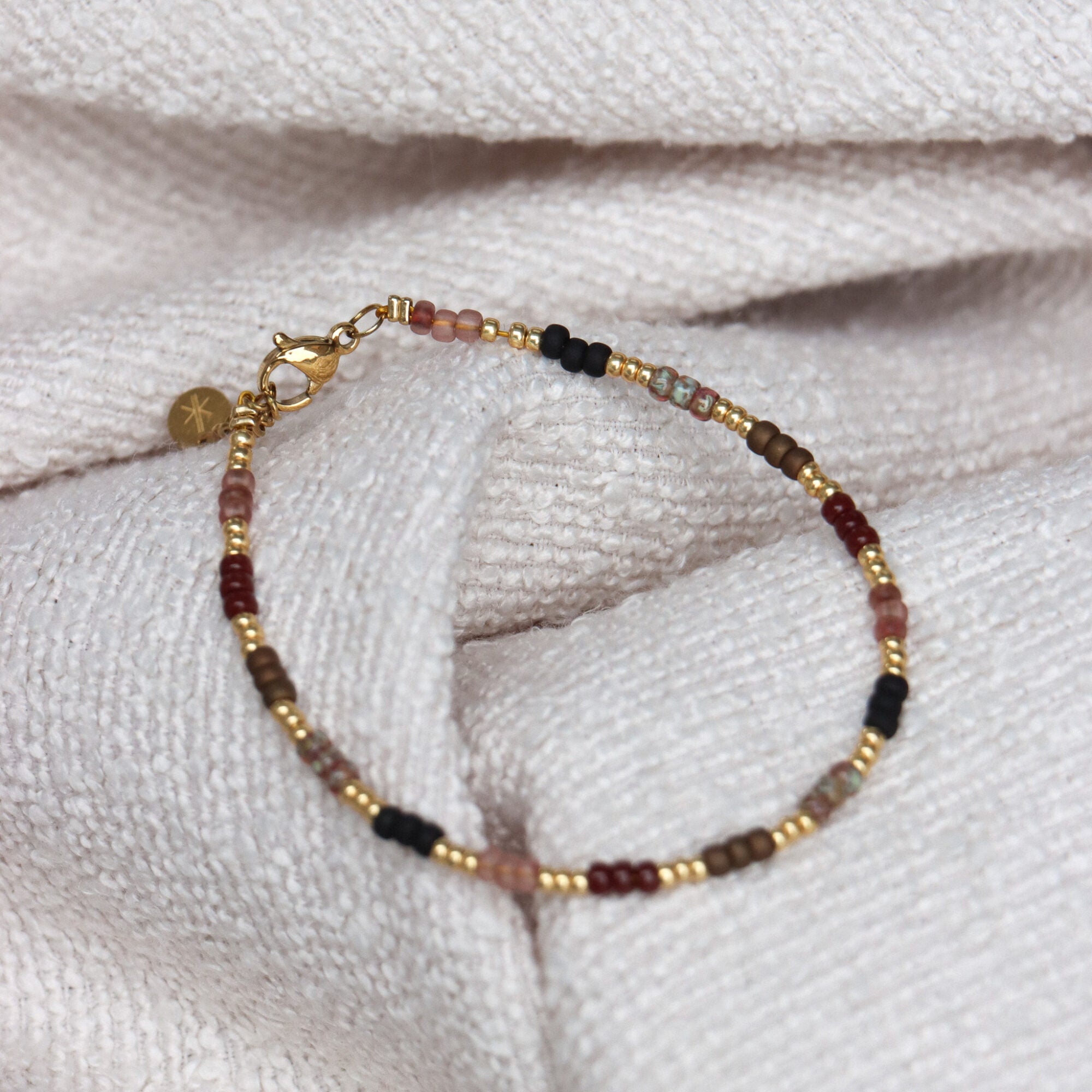 Mocha rainbow bracelet gold