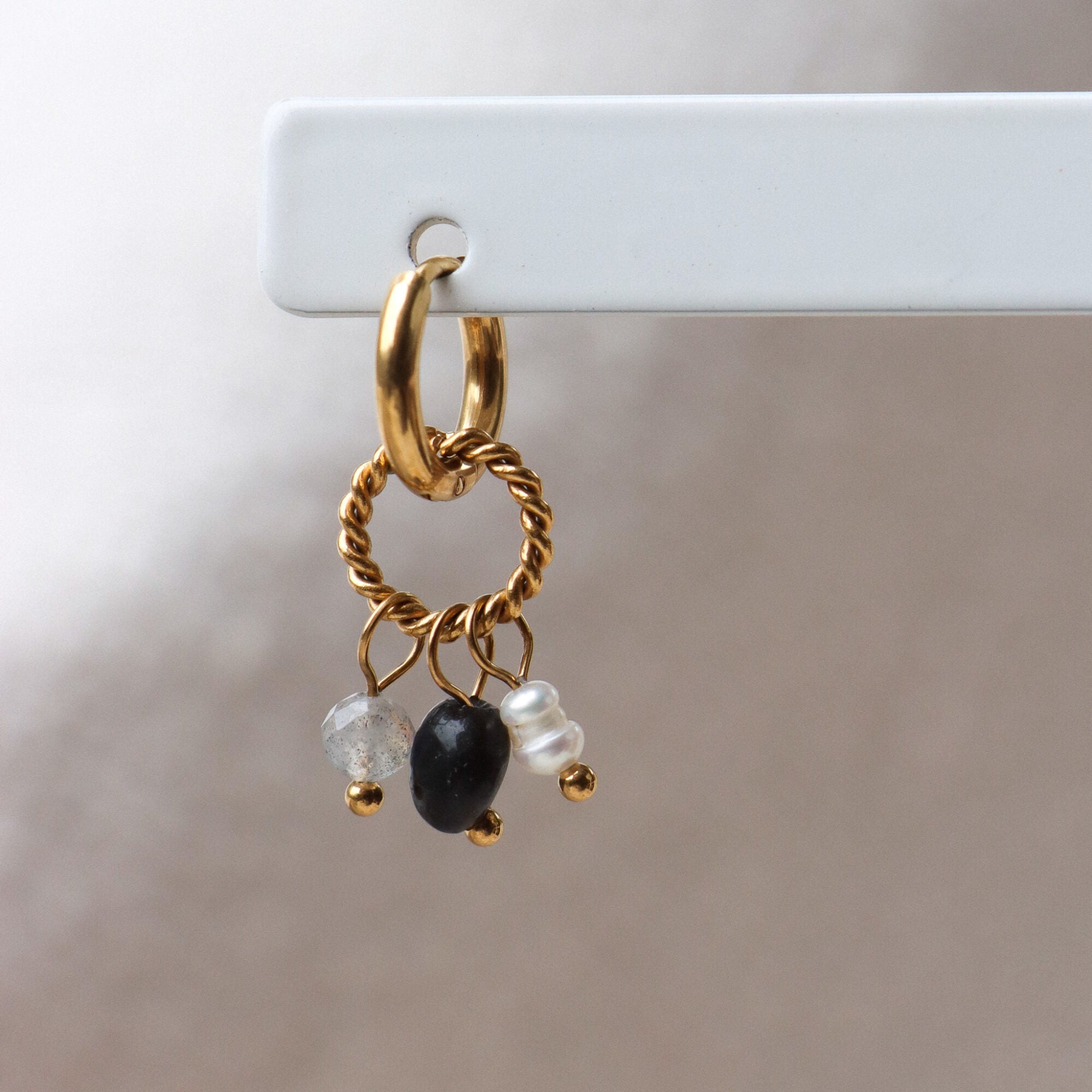Gemstone 2.0 hoop gold