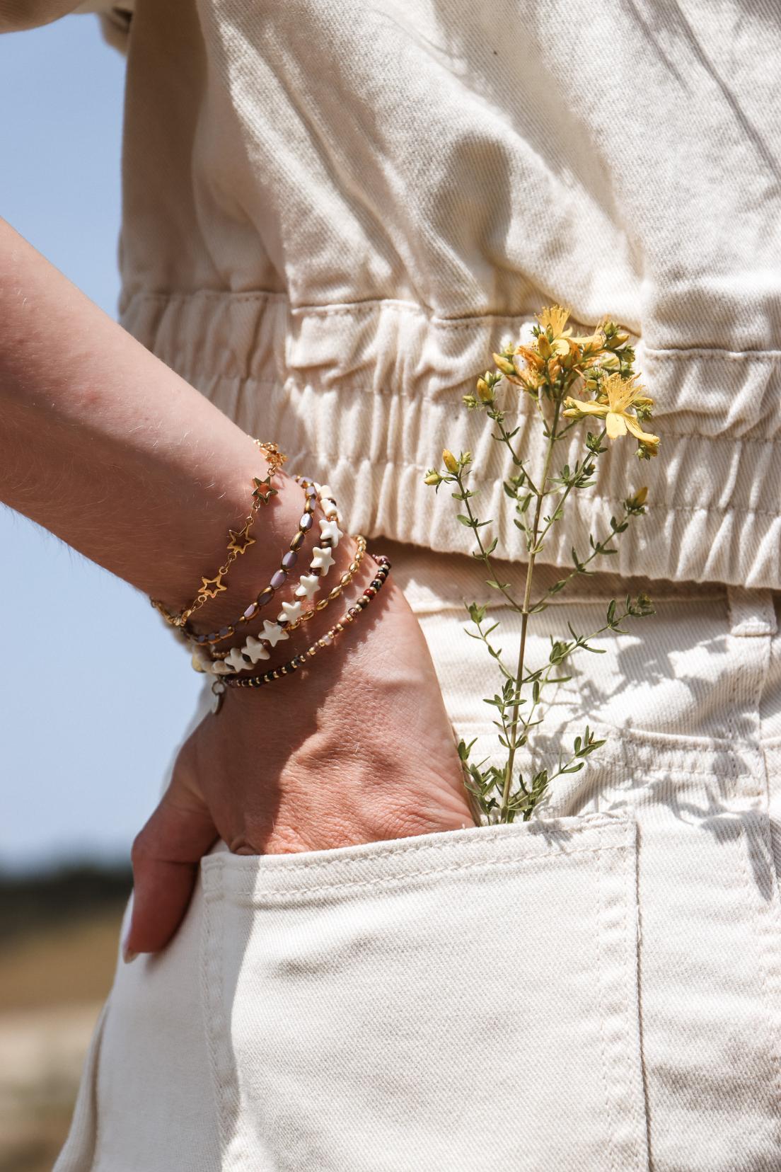 Lilac glow bracelet gold