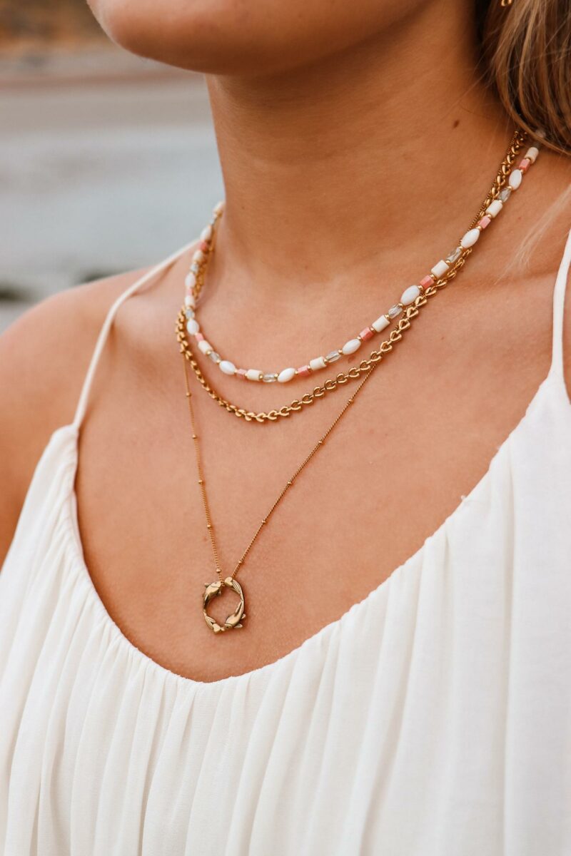Baby shell necklace gold