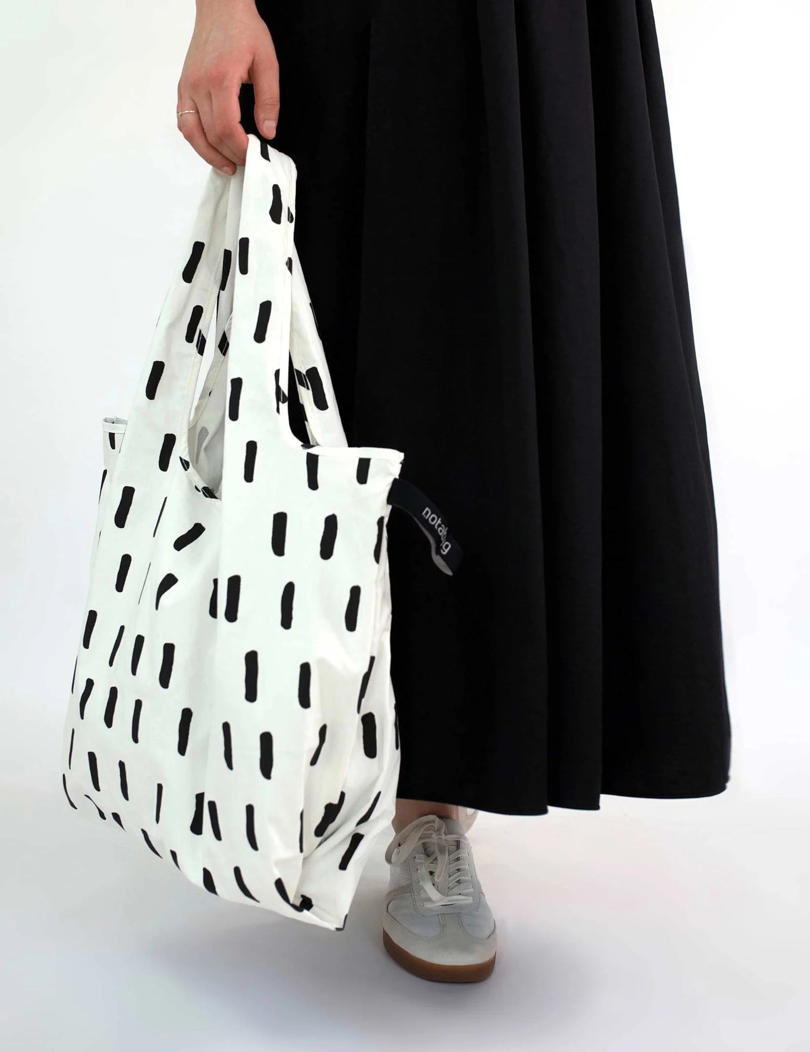 notabag tote - black brush
