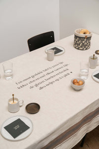 tafelkleed mooi gedekte tafel 250x150cm peper en zout