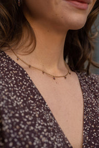 ketting met steentjes amber