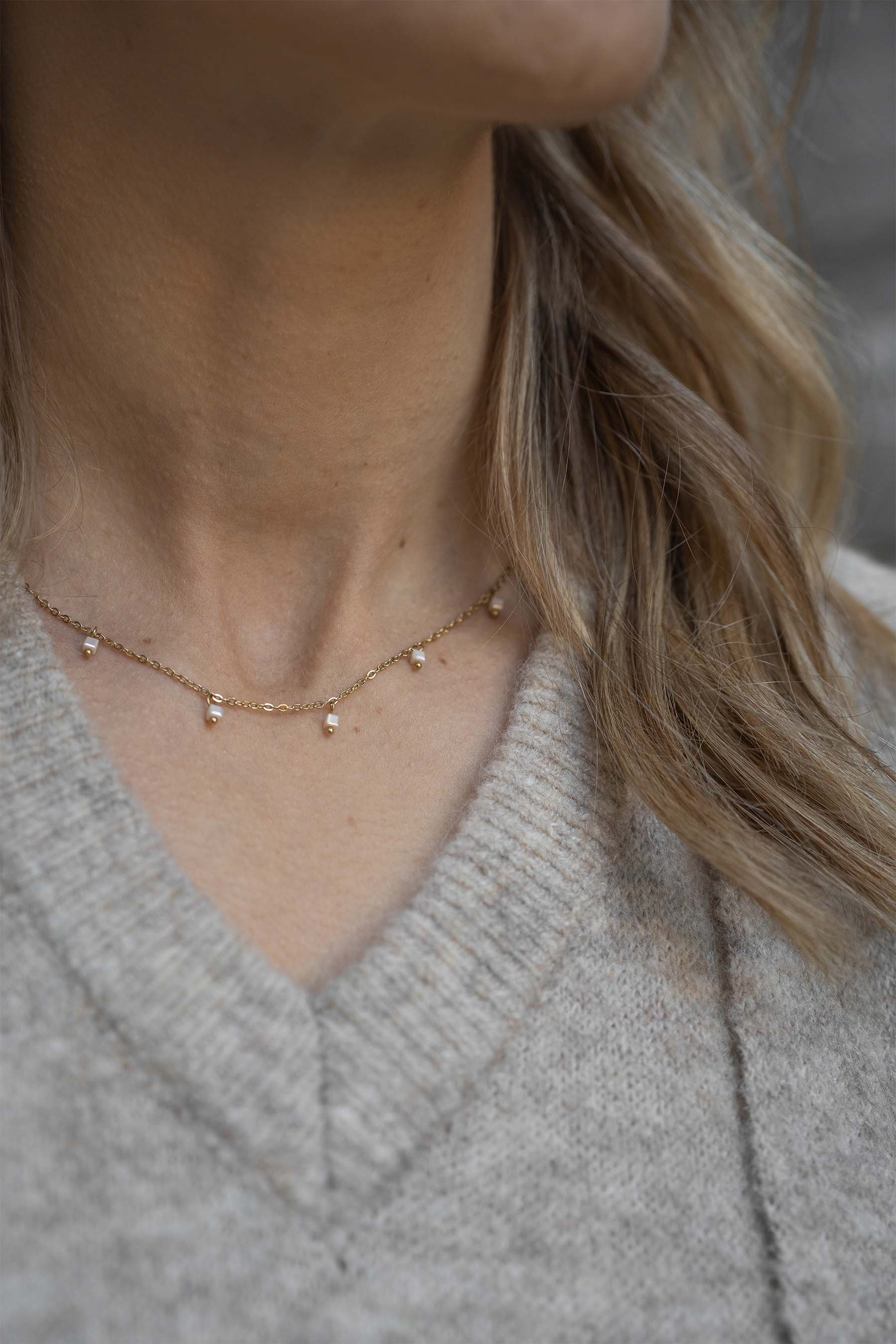 ketting met steentjes off white