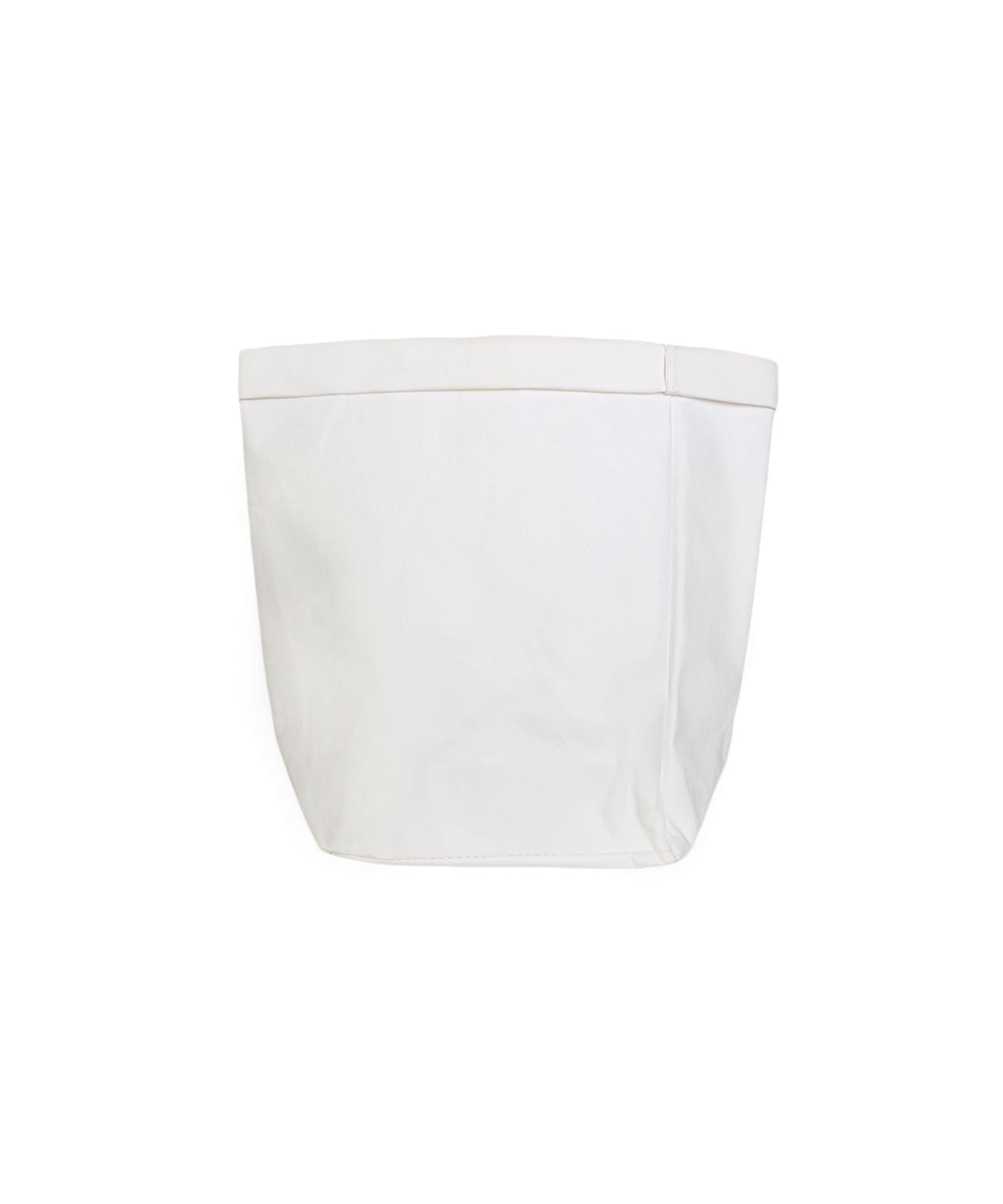 The Paper Bag, Medium