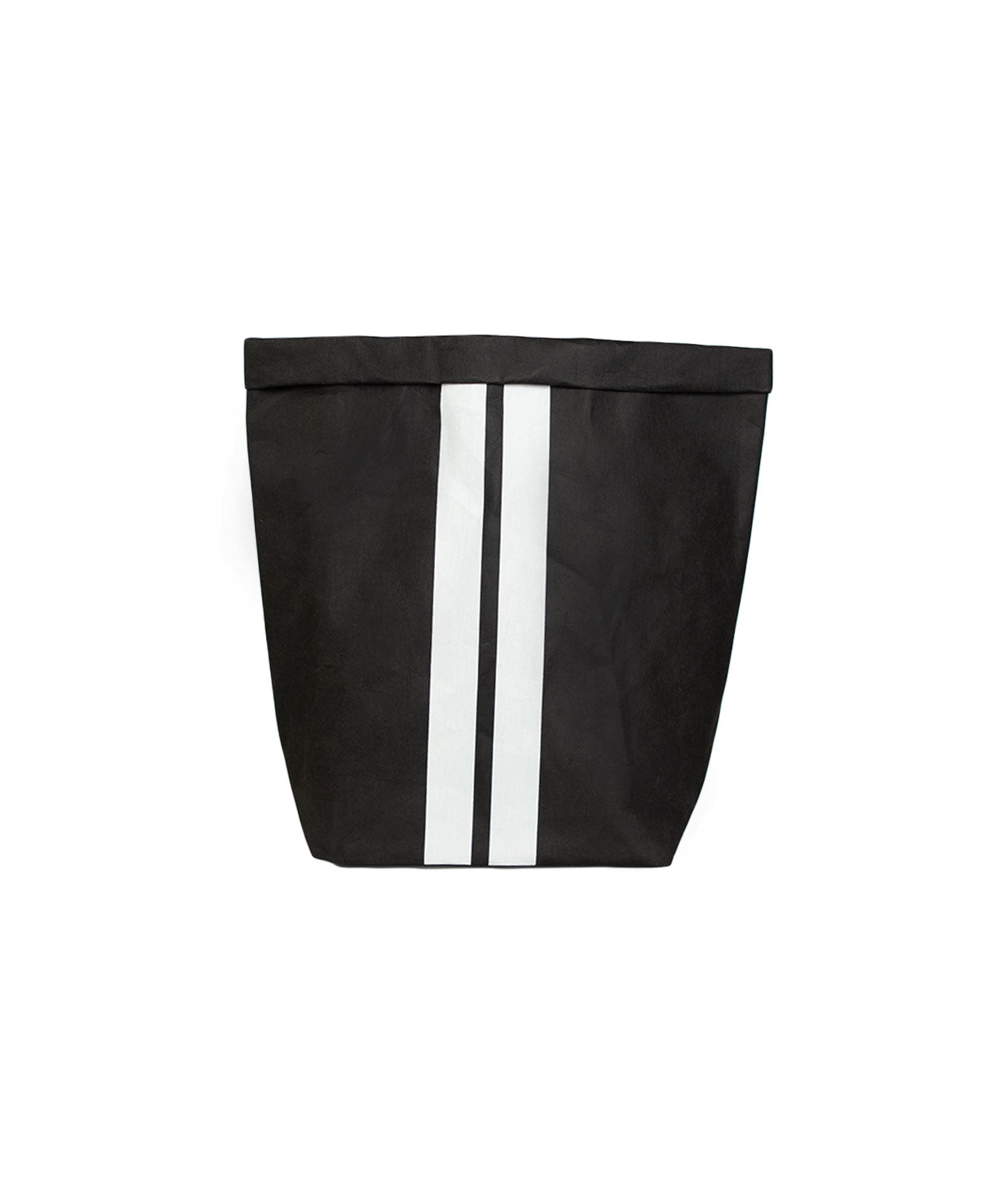 The Paper Bag, Medium