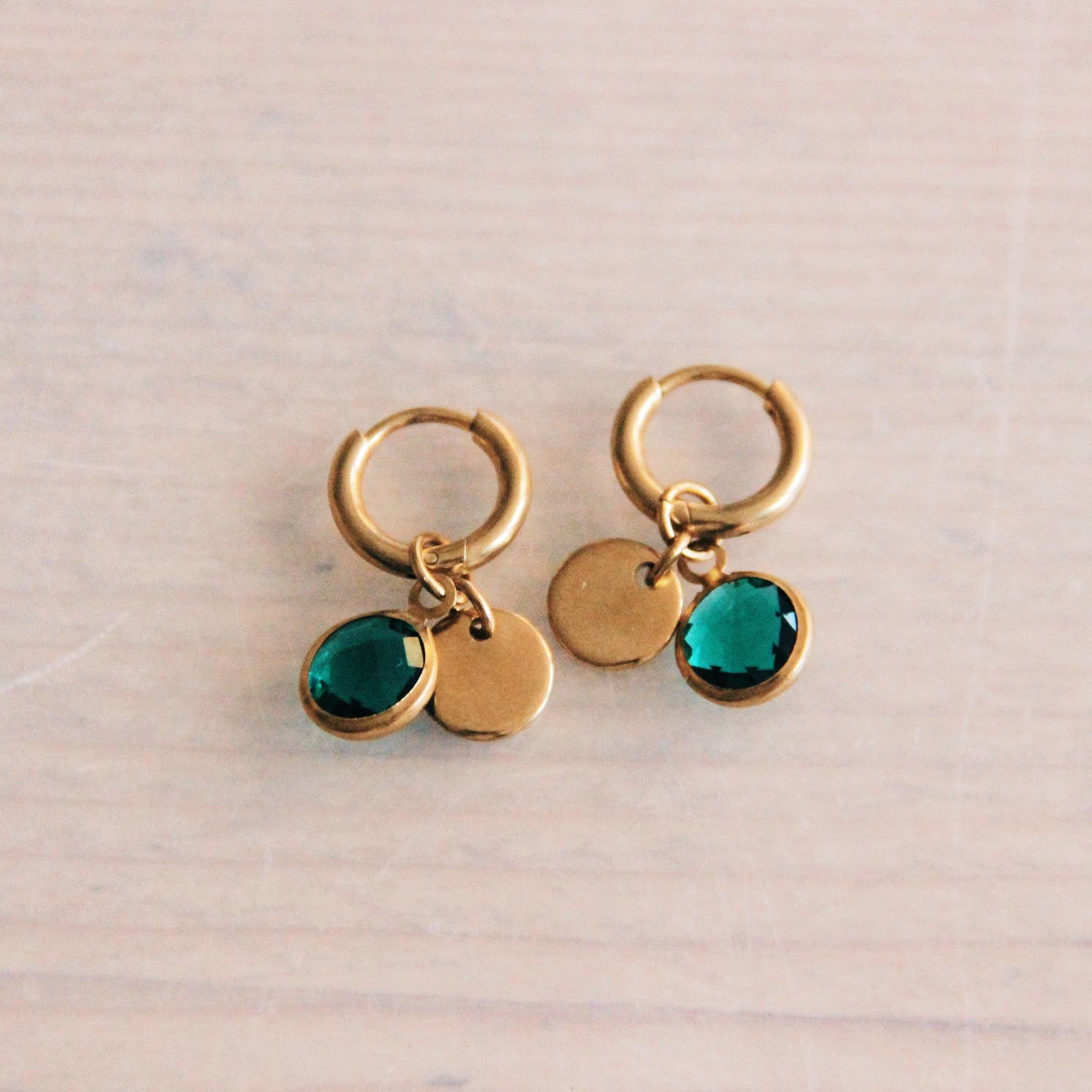 Stainless steel earrings with crystal and plate  green